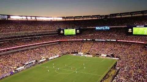 库利巴利首开纪录，里斯詹姆斯进球，凯恩补时扳平，切尔西与热刺2-2战平英超第二轮对决